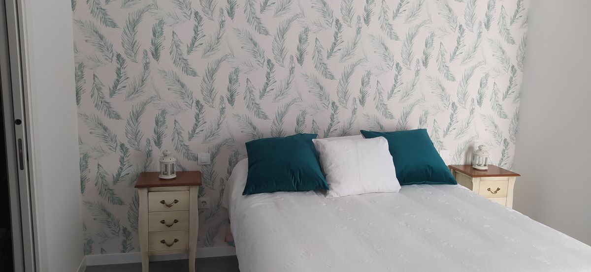 Empapelado de dormitorio en Sevilla