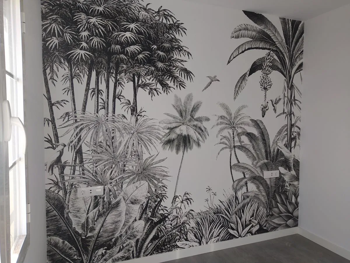 Mural decorativo instalado en salón de Sevilla.